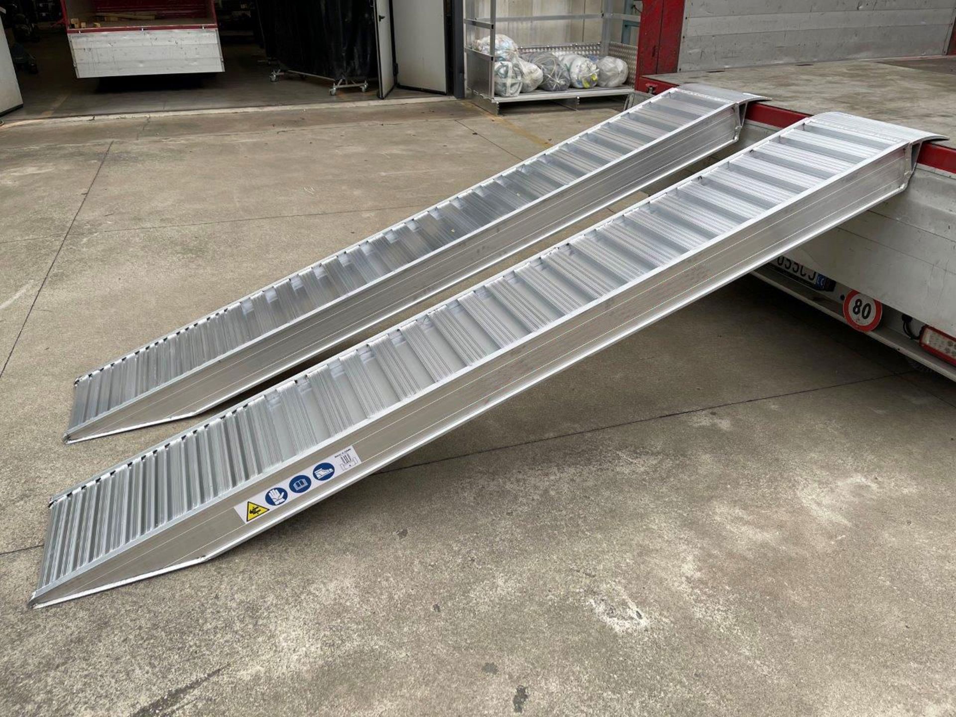 3m aluminium oprijplaat voor | Infrastore